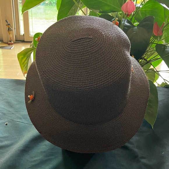 Stylish Brown Hat with Orange Floral Accents - Picture 4 of 4